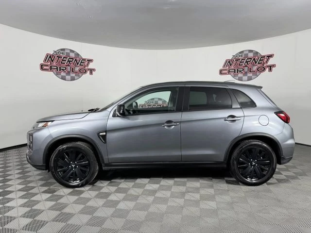2025 Mitsubishi Outlander - Image 4 of 12