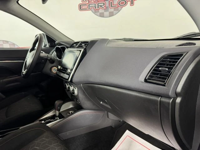 2025 Mitsubishi Outlander - Image 12 of 12