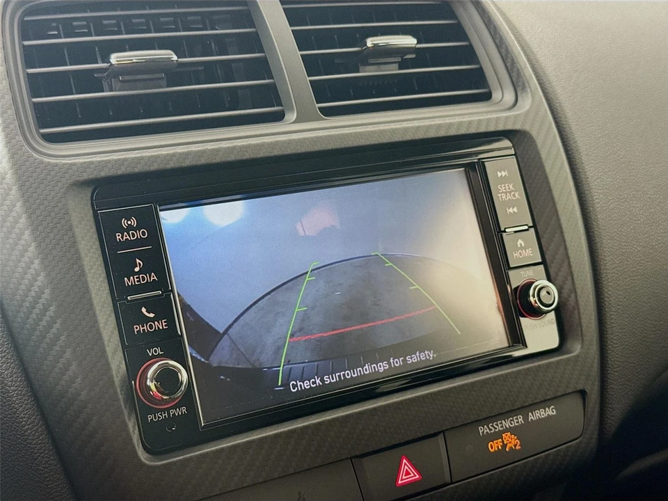 2025 Mitsubishi Outlander - Image 13 of 21
