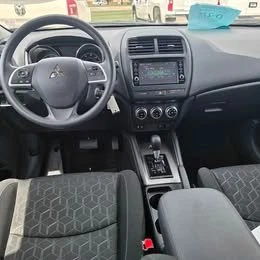 2025 Mitsubishi Outlander Sport - Image 3 of 11