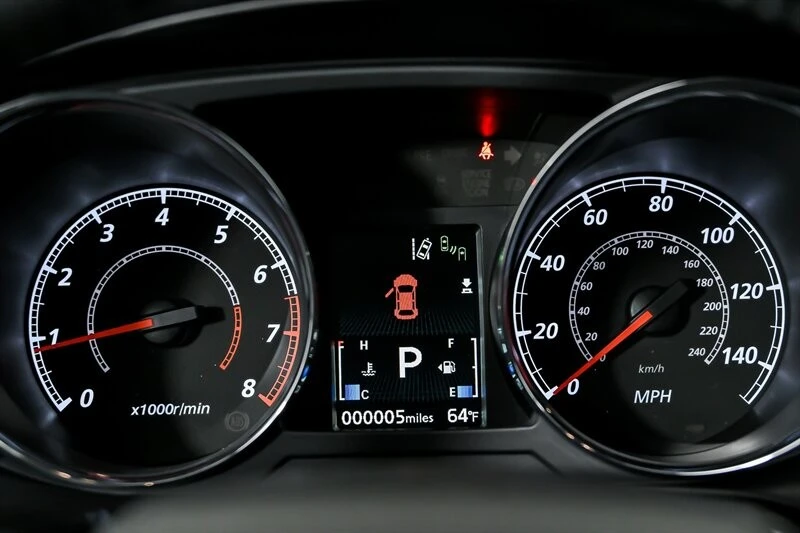 2025 Mitsubishi Outlander - Image 16 of 22
