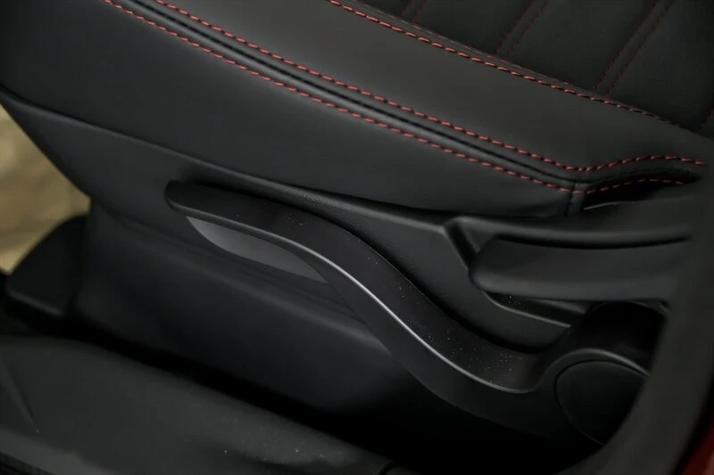 2025 Mitsubishi Outlander - Image 15 of 22