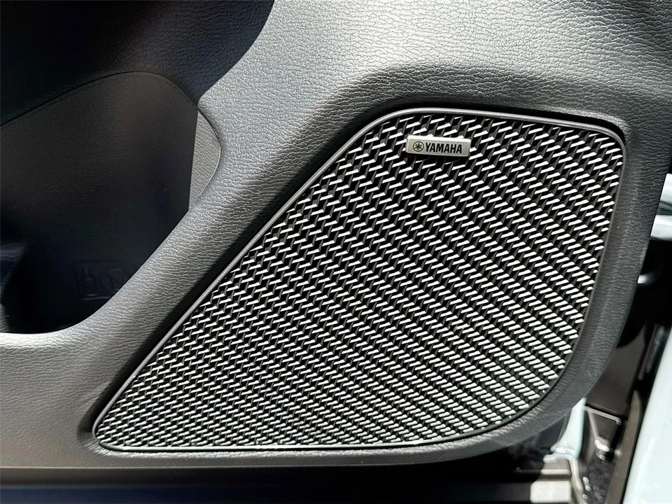 2025 Mitsubishi Outlander - Image 18 of 21