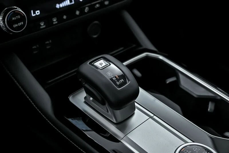 2025 Mitsubishi Outlander - Image 24 of 26