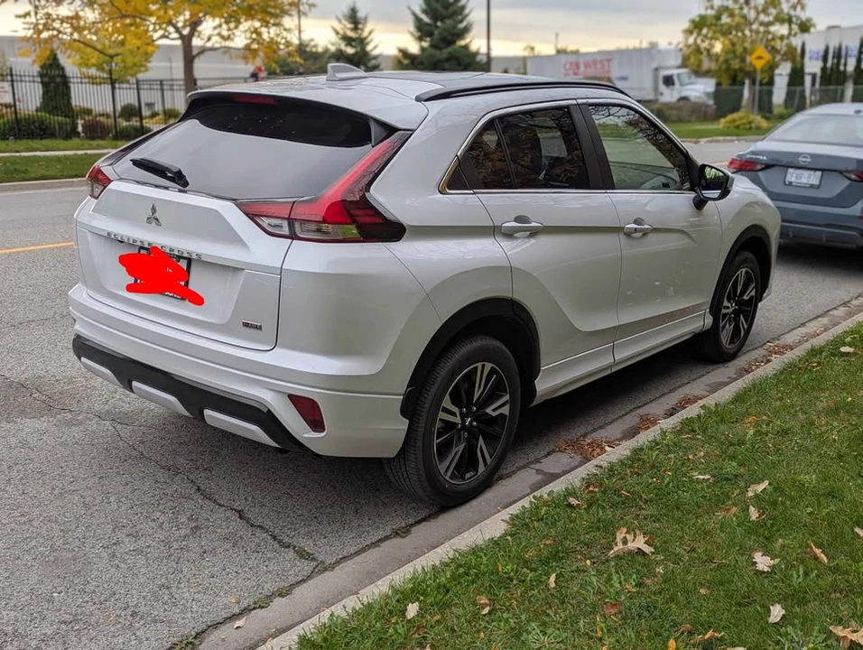 2025 Mitsubishi Eclipse Cross - Image 4 of 11