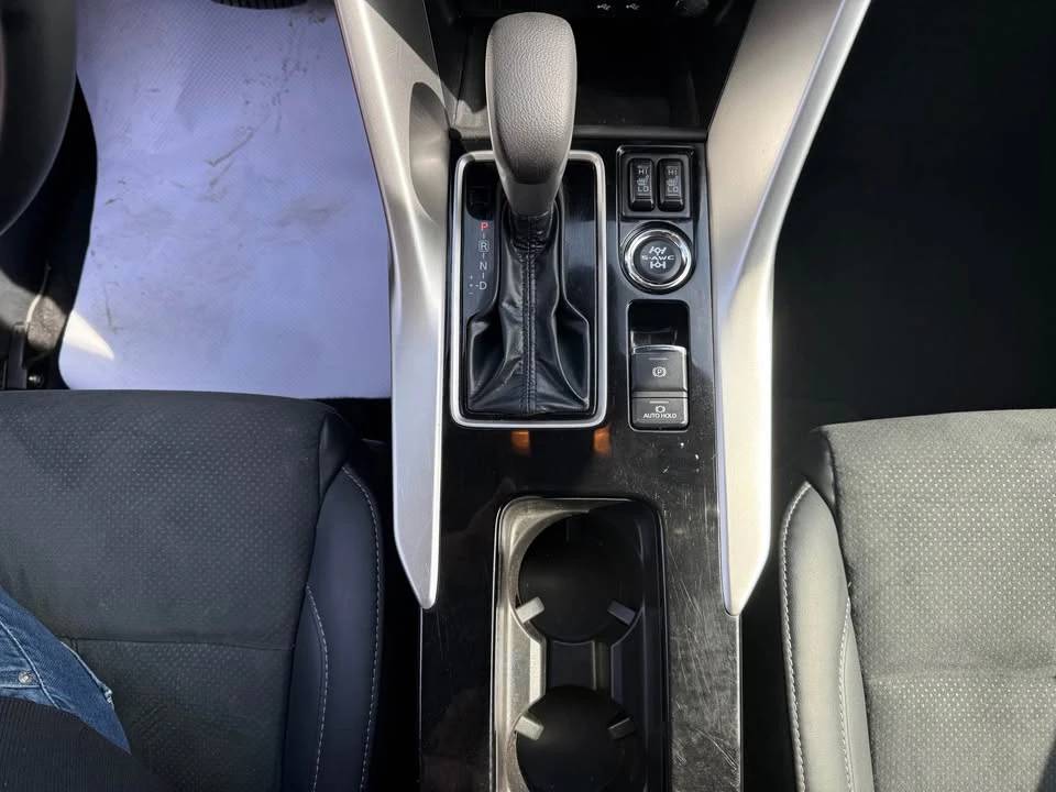 2025 Mitsubishi Eclipse Cross - Image 15 of 20