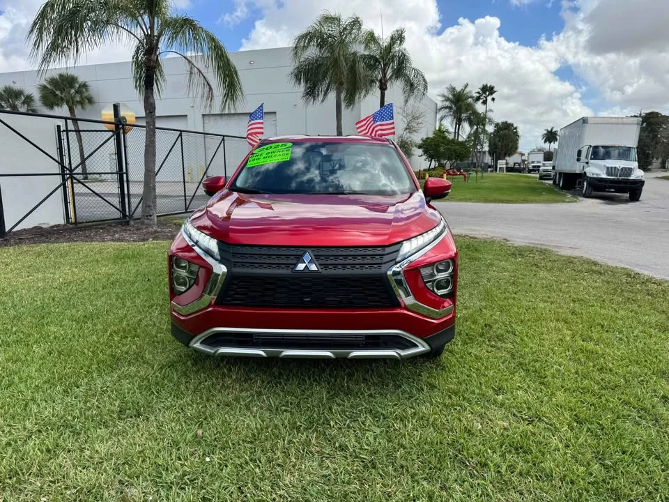 2025 Mitsubishi Eclipse Cross - Image 12 of 13