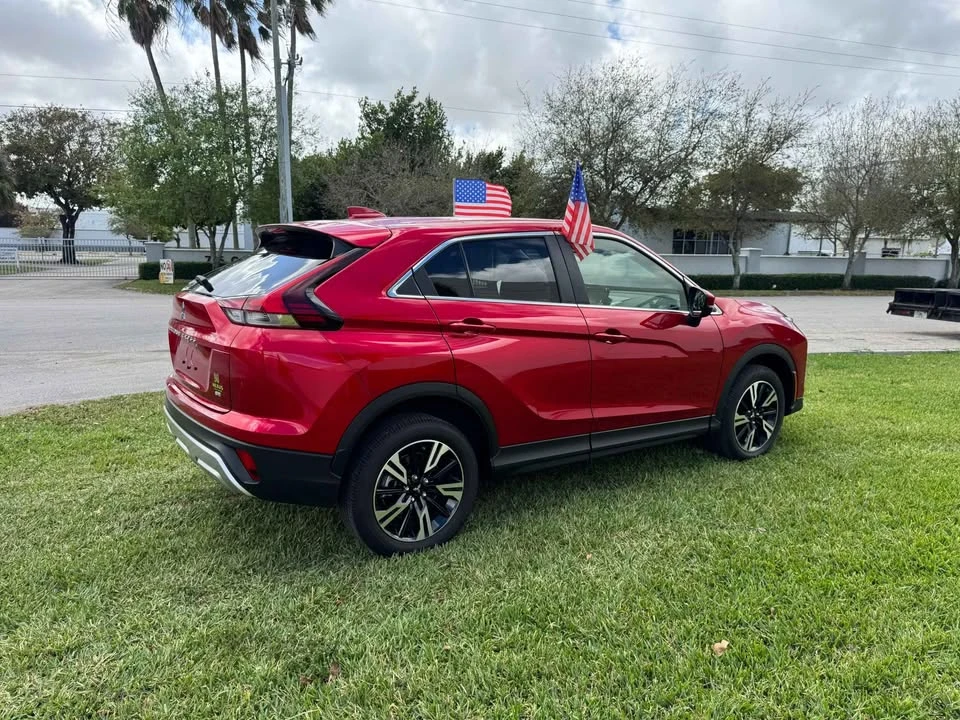 2025 Mitsubishi Eclipse Cross - Image 10 of 13