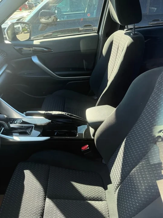 2025 Mitsubishi Eclipse Cross - Image 4 of 5