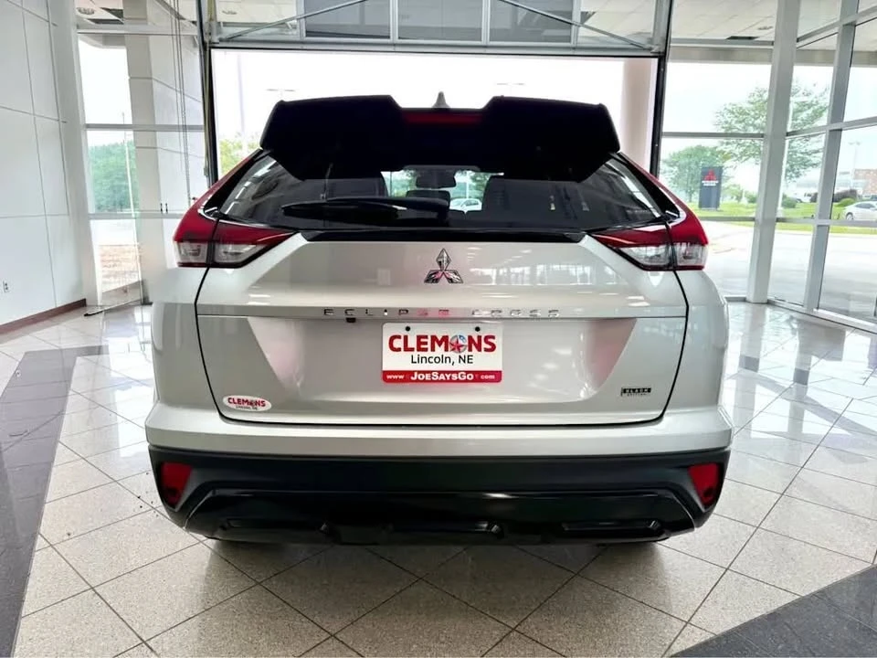2025 Mitsubishi Eclipse Cross - Image 6 of 16