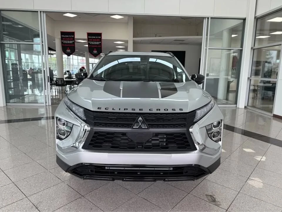 2025 Mitsubishi Eclipse Cross - Image 5 of 16