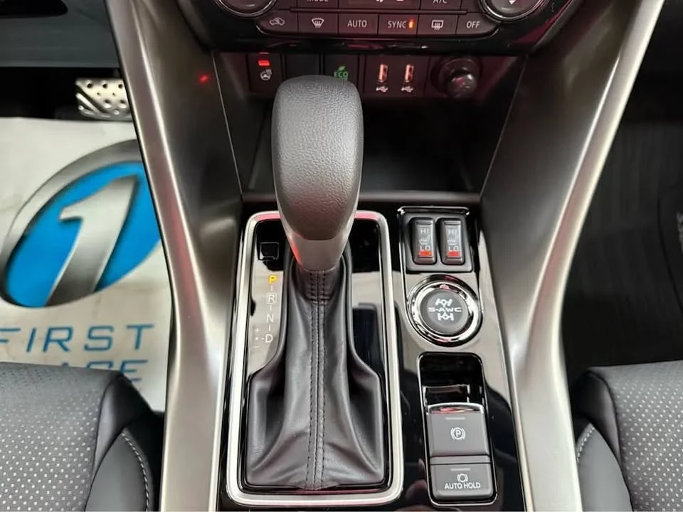 2025 Mitsubishi Eclipse Cross - Image 8 of 16