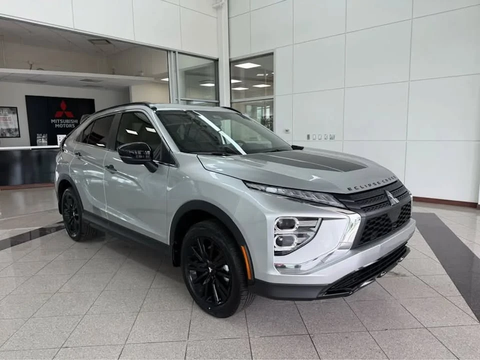 2025 Mitsubishi Eclipse Cross - Image 2 of 16