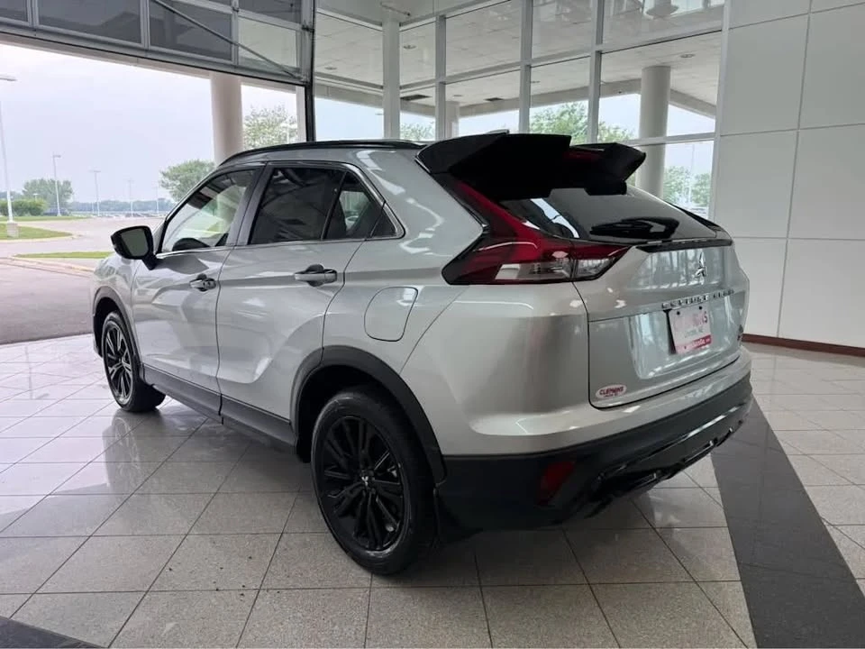 2025 Mitsubishi Eclipse Cross - Image 4 of 16