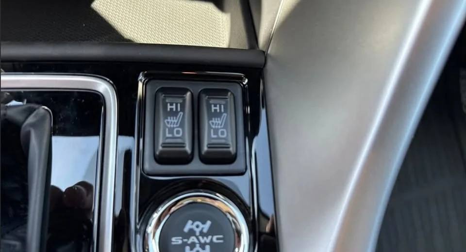 2025 Mitsubishi Eclipse Cross - Image 7 of 10