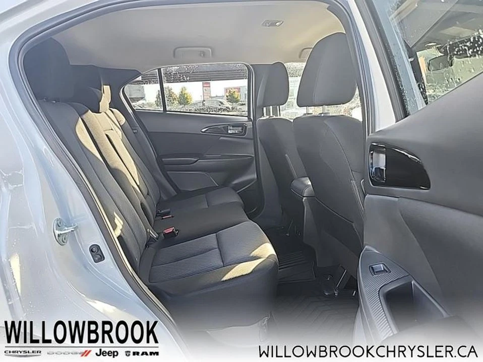 2025 Mitsubishi Eclipse Cross - Image 12 of 14