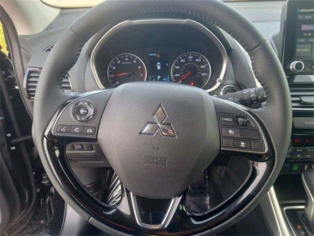 2025 Mitsubishi Eclipse Cross - Image 17 of 18