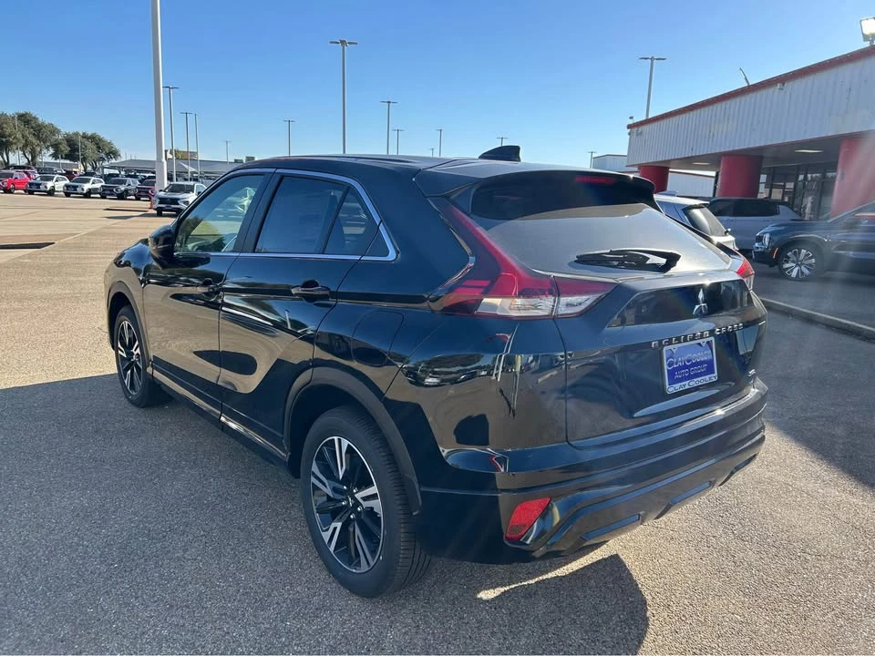2025 Mitsubishi Eclipse Cross - Image 3 of 3