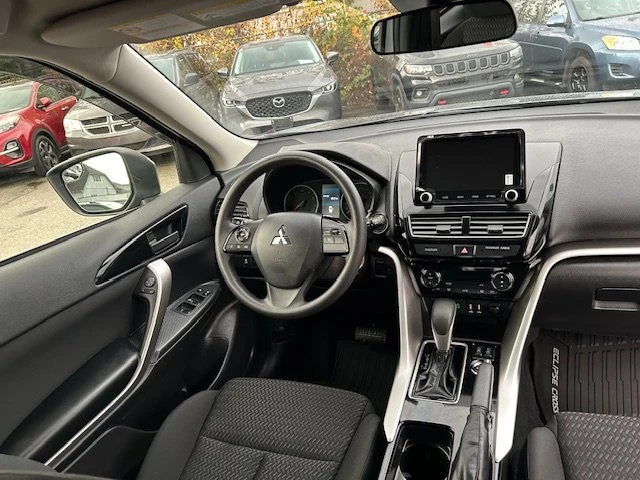 2025 Mitsubishi Eclipse Cross - Image 7 of 13