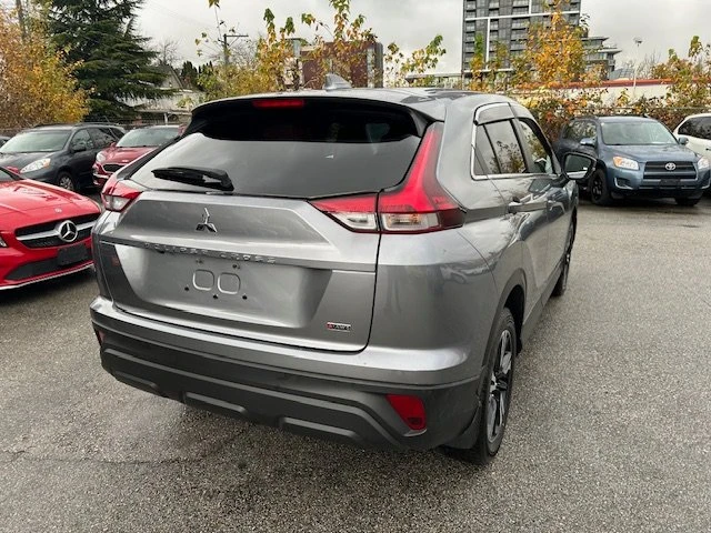 2025 Mitsubishi Eclipse Cross - Image 4 of 13