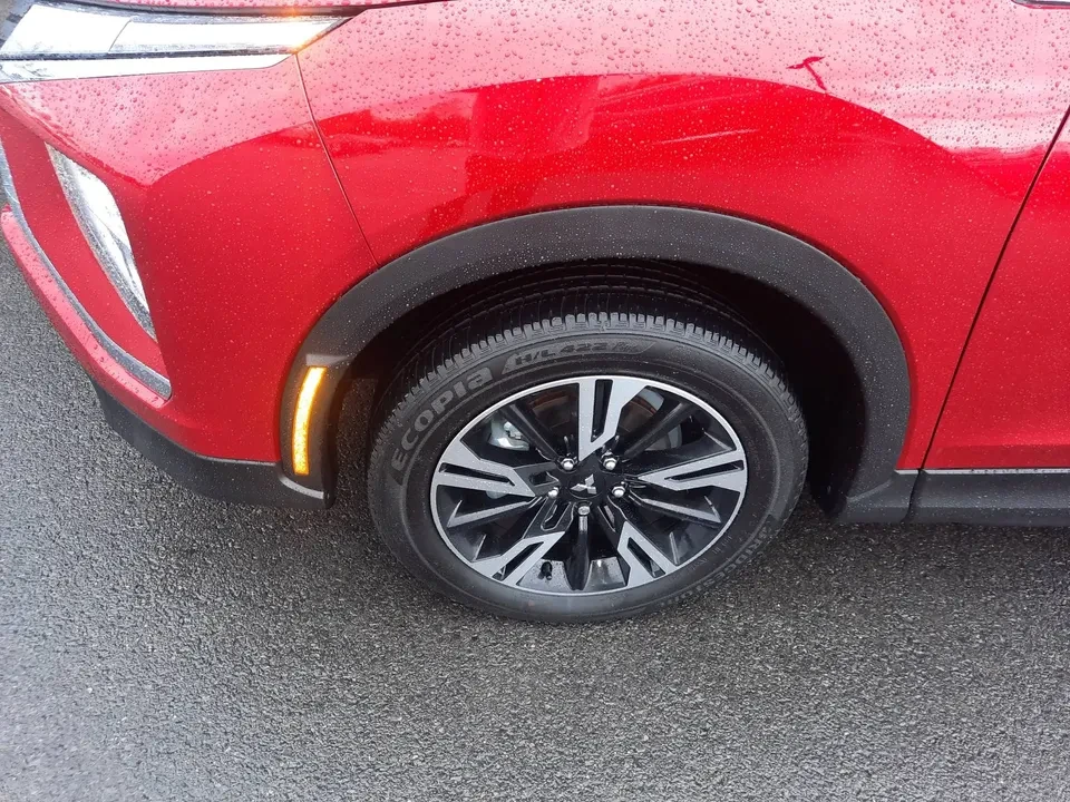 2025 Mitsubishi Eclipse Cross - Image 18 of 20
