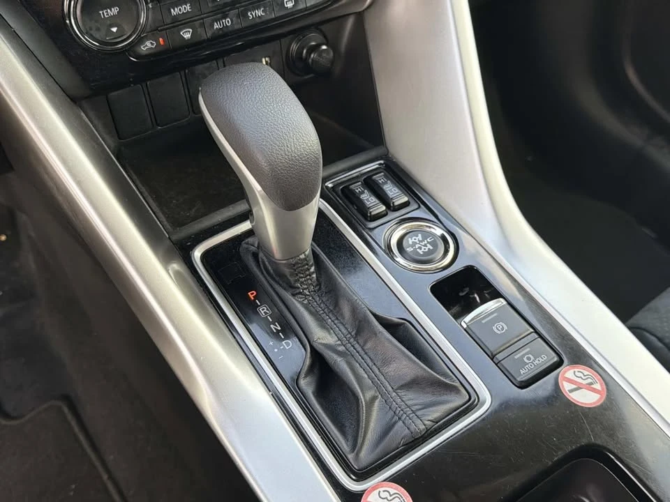 2025 Mitsubishi Eclipse Cross - Image 12 of 20