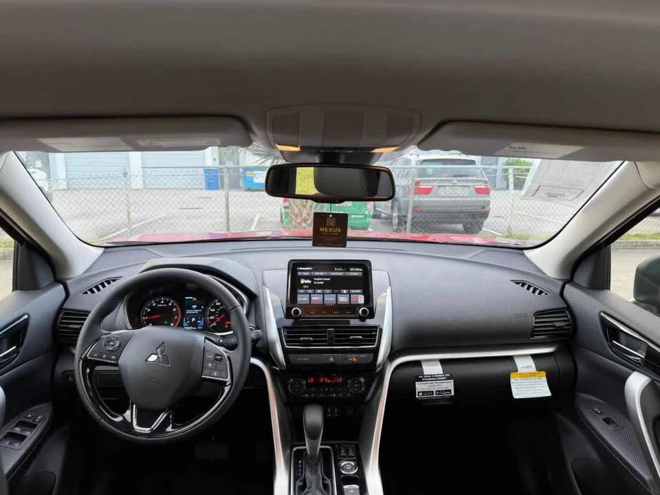 2025 Mitsubishi Eclipse Cross - Image 7 of 10
