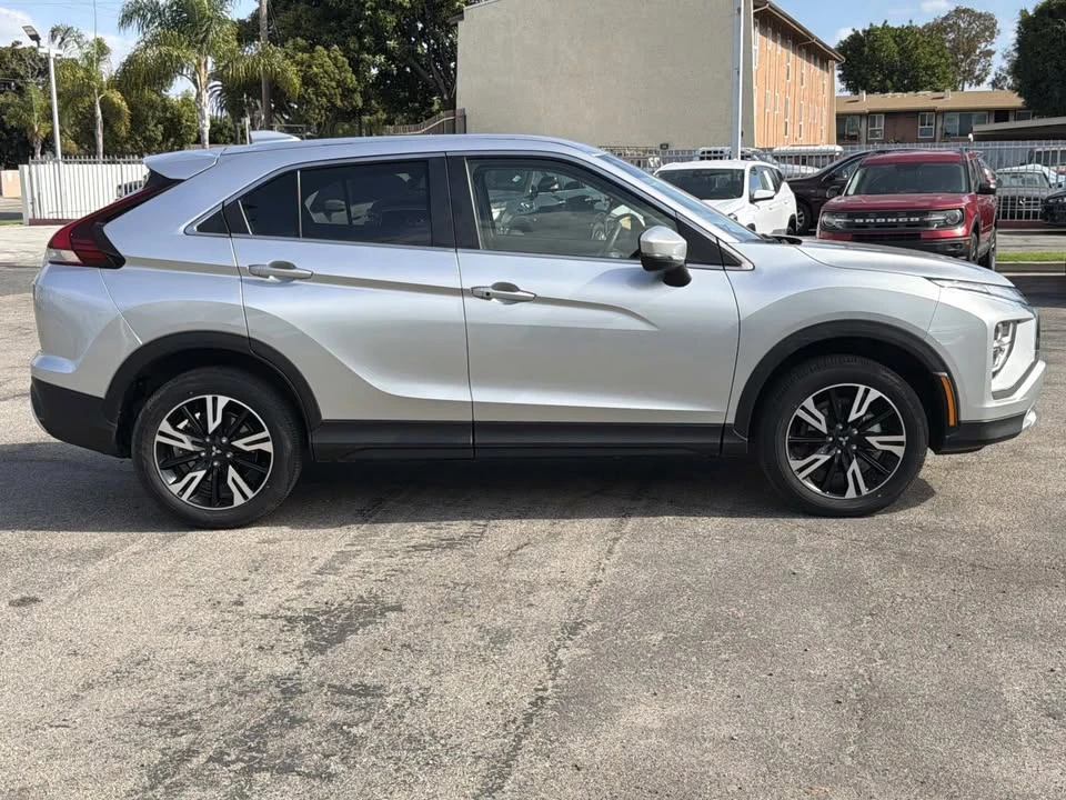 2025 Mitsubishi Eclipse Cross - Image 3 of 20