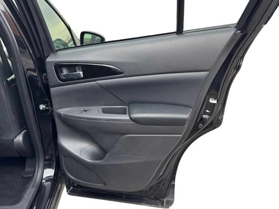 2025 Mitsubishi Eclipse Cross - Image 14 of 18