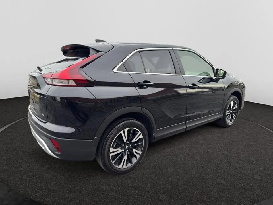 2025 Mitsubishi Eclipse Cross - Image 5 of 18
