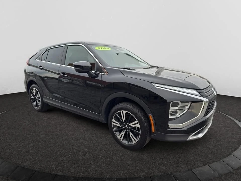 2025 Mitsubishi Eclipse Cross - Image 3 of 18