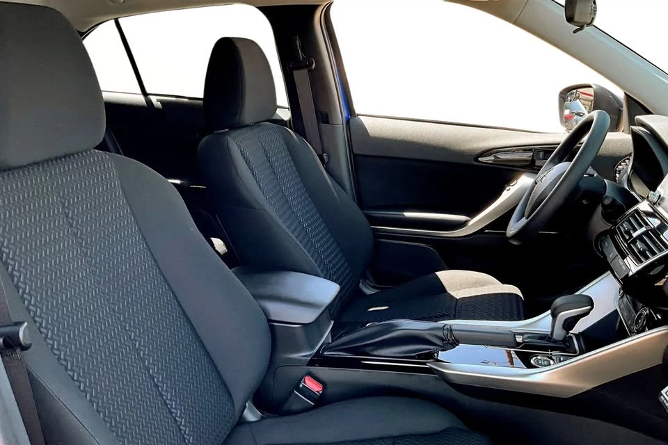 2025 Mitsubishi Eclipse Cross - Image 11 of 12