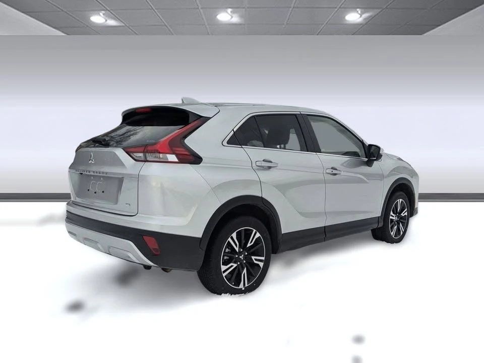 2025 Mitsubishi Eclipse Cross - Image 4 of 7