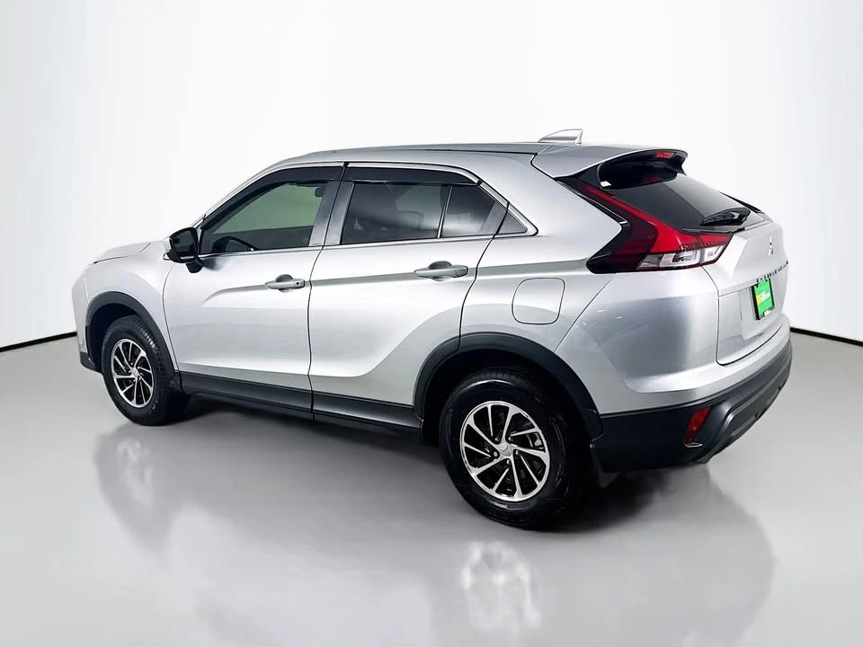 2025 Mitsubishi Eclipse Cross - Image 4 of 18