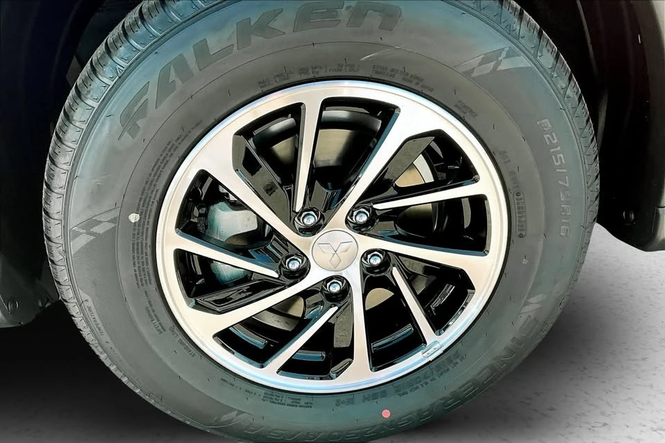 2025 Mitsubishi Eclipse Cross - Image 12 of 12