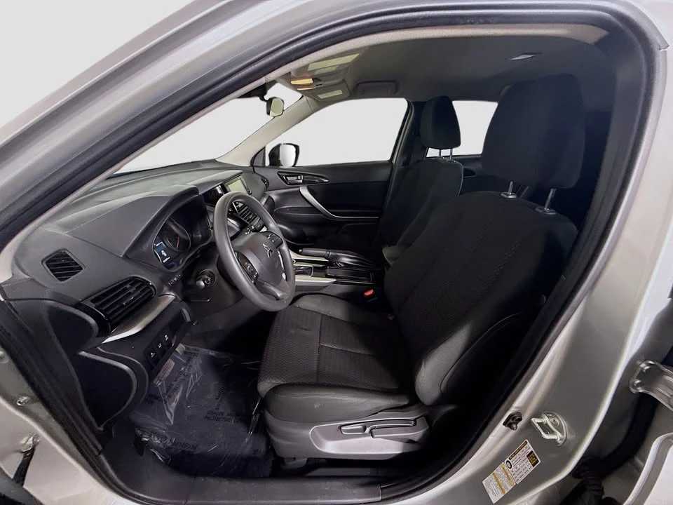 2025 Mitsubishi Eclipse Cross - Image 15 of 18