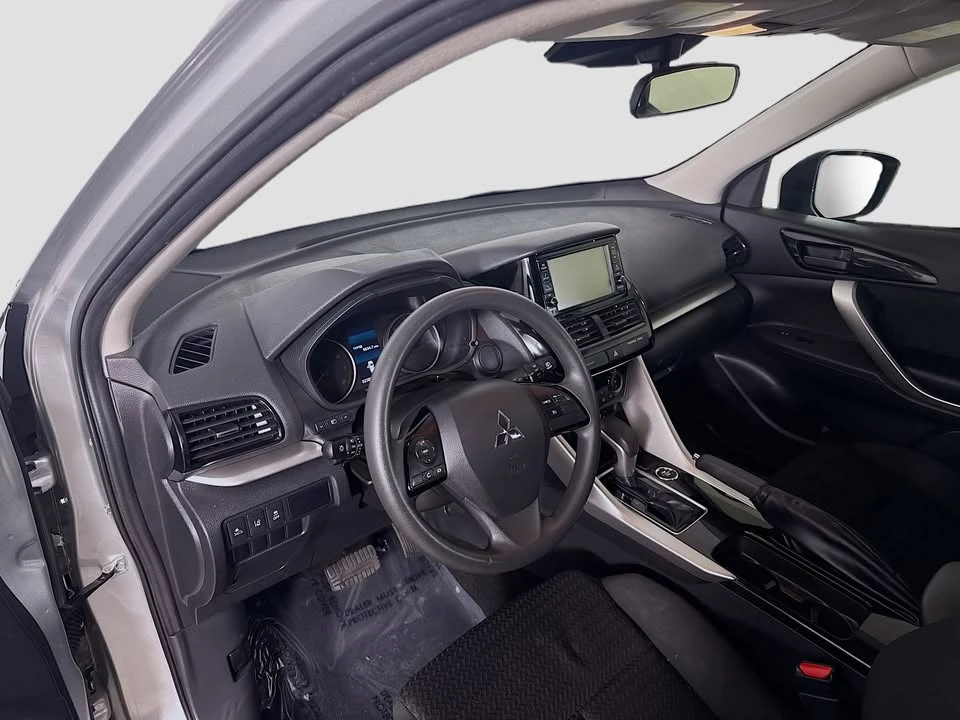 2025 Mitsubishi Eclipse Cross - Image 16 of 18