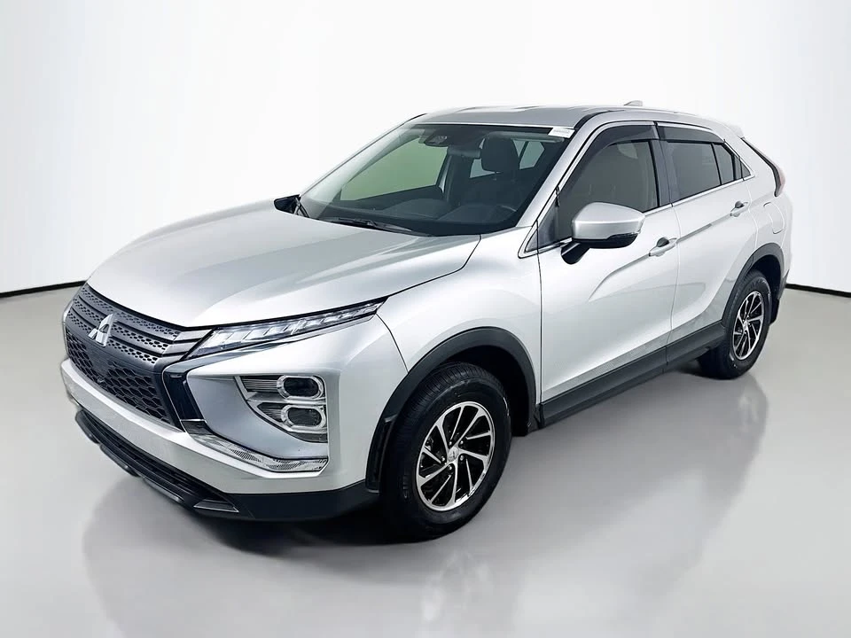 2025 Mitsubishi Eclipse Cross - Image 2 of 18
