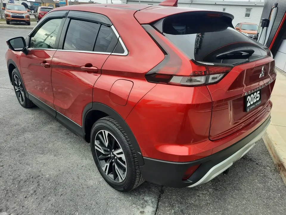 2025 Mitsubishi Eclipse Cross - Image 2 of 20