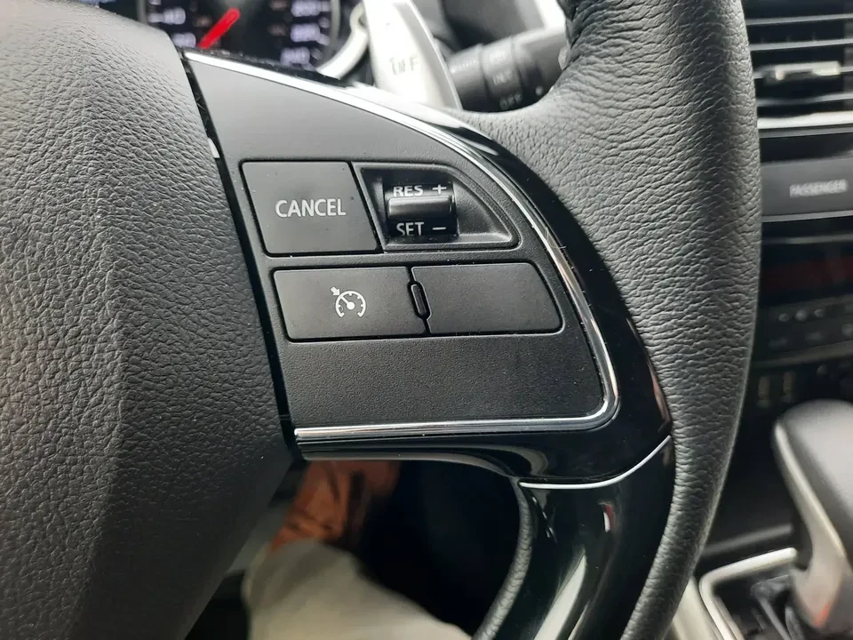 2025 Mitsubishi Eclipse Cross - Image 17 of 20