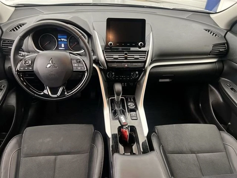 2025 Mitsubishi Eclipse Cross - Image 2 of 10