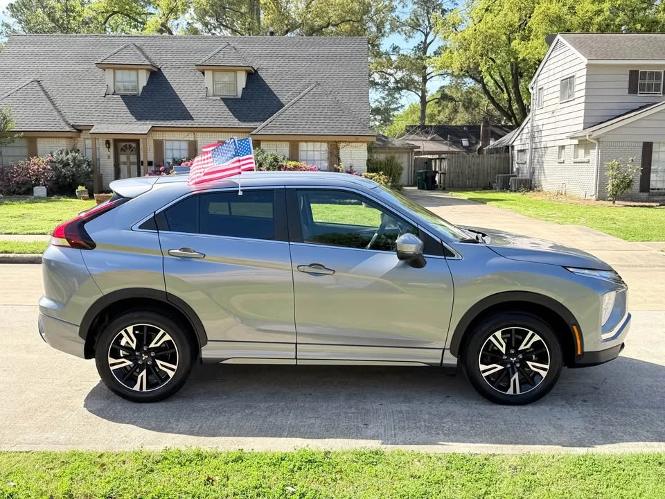 2025 Mitsubishi Eclipse Cross - Image 4 of 5