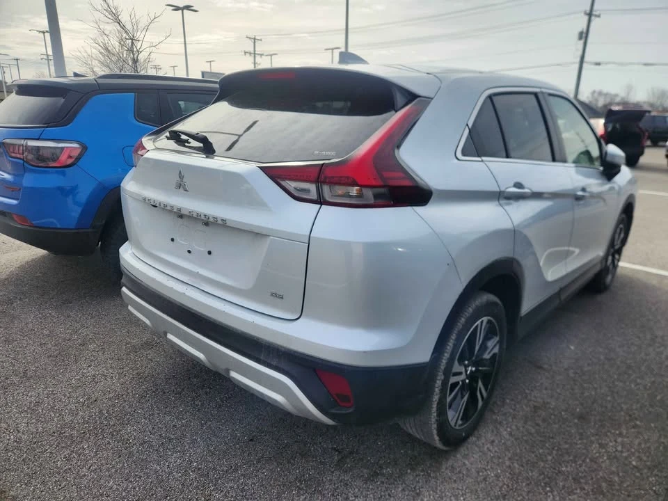 2025 Mitsubishi Eclipse Cross - Image 5 of 6