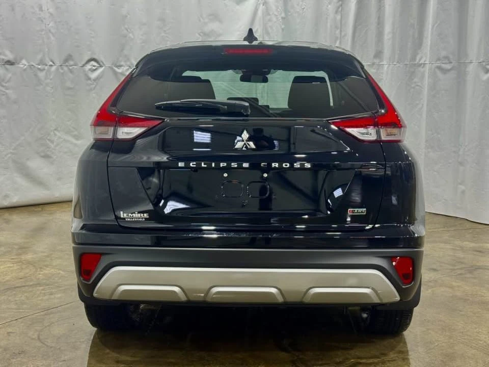 2025 Mitsubishi Eclipse Cross - Image 4 of 11