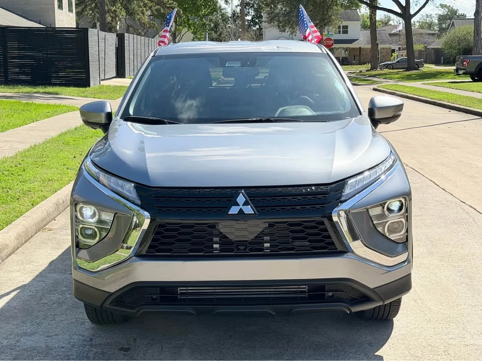 2025 Mitsubishi Eclipse Cross - Image 2 of 5