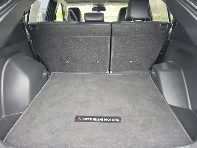 2025 Mitsubishi Eclipse Cross - Image 8 of 15