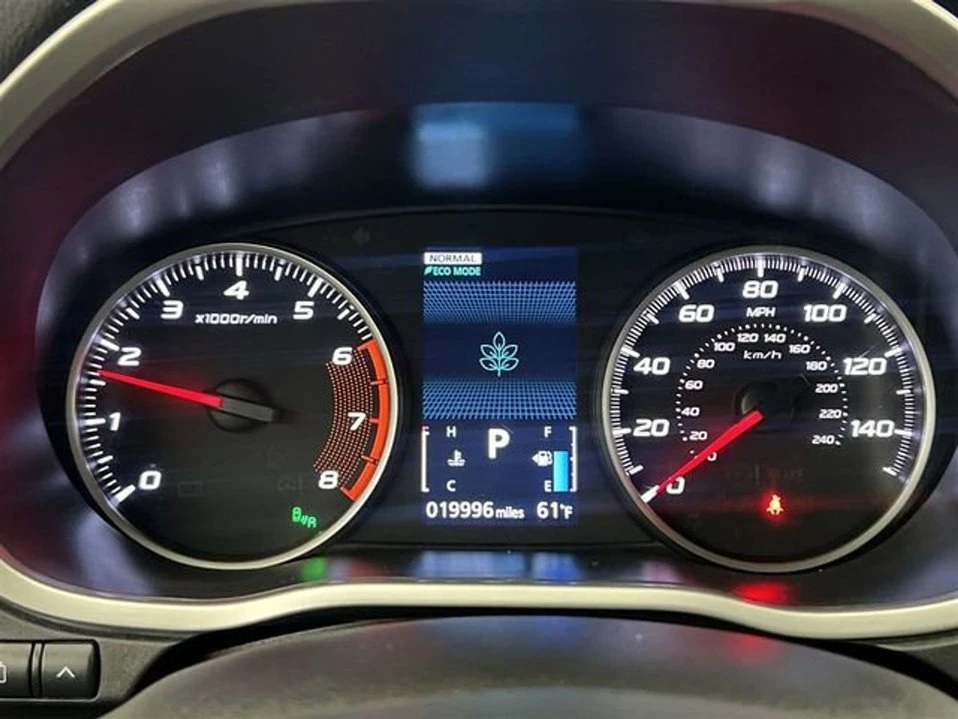 2025 Mitsubishi Eclipse Cross - Image 3 of 10