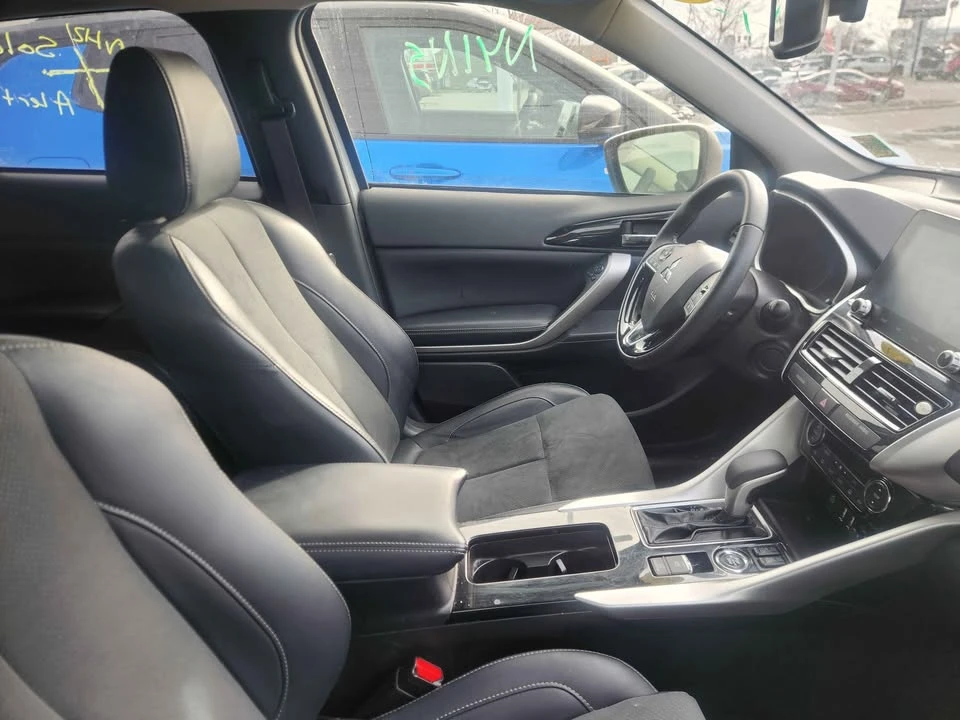 2025 Mitsubishi Eclipse Cross - Image 3 of 6