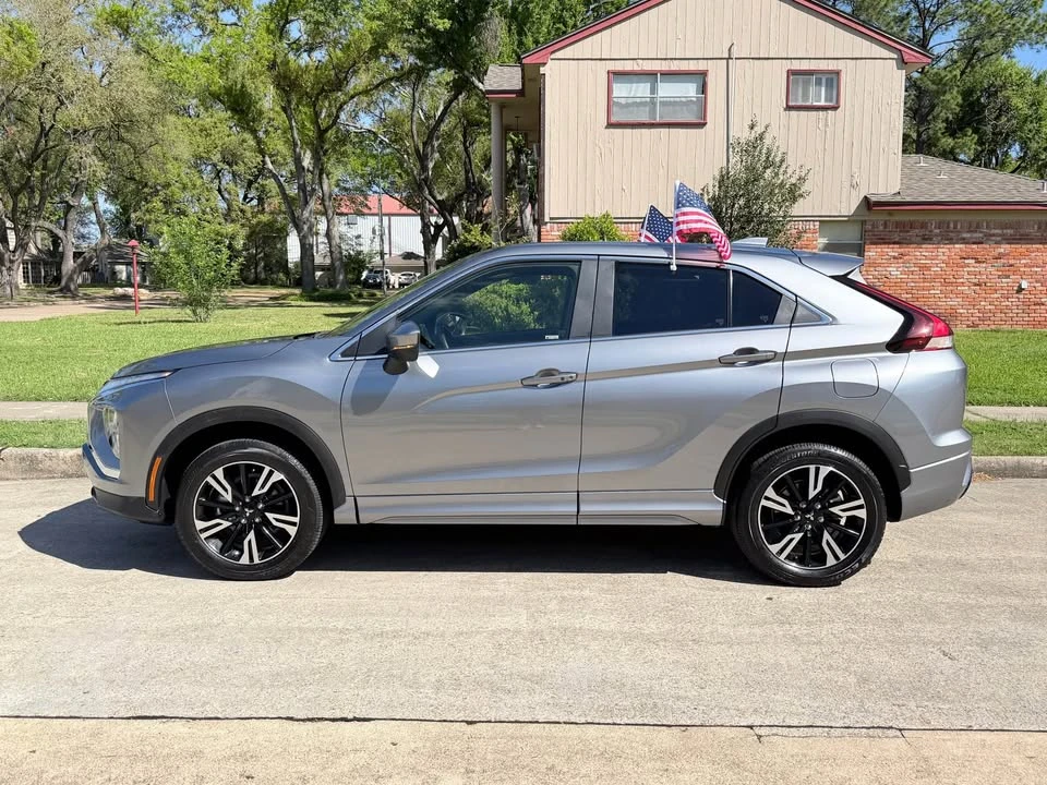 2025 Mitsubishi Eclipse Cross - Image 4 of 5