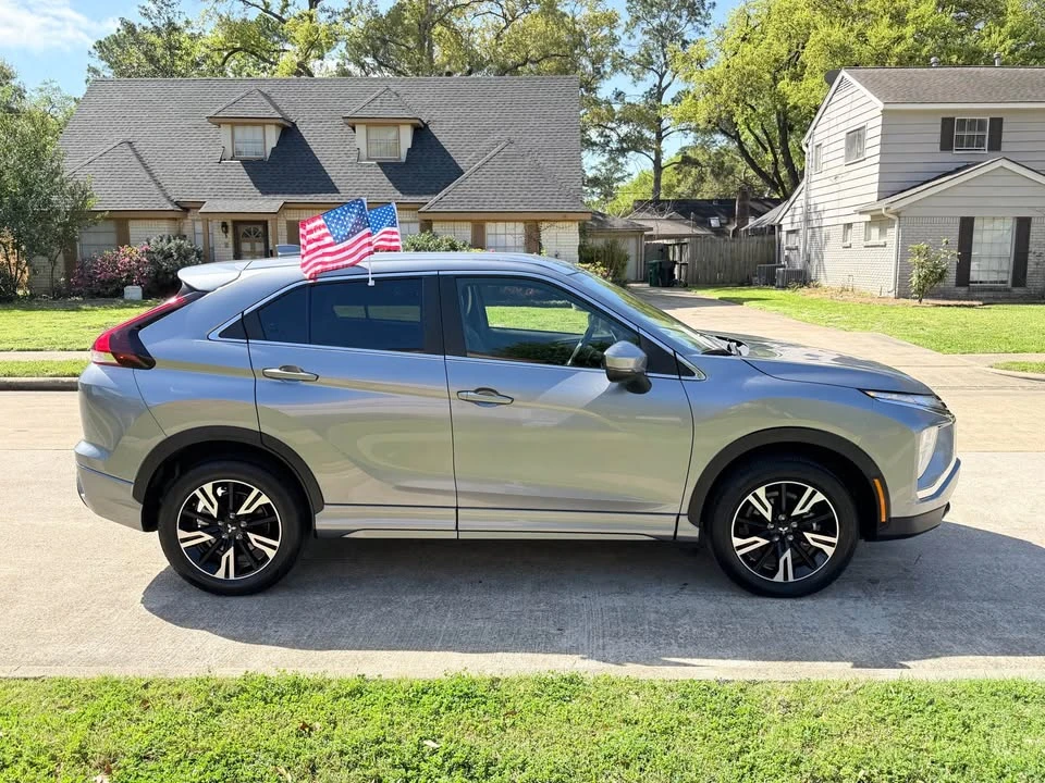 2025 Mitsubishi Eclipse Cross - Image 5 of 5